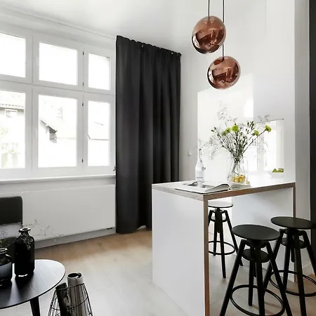 Hills - White Apartment